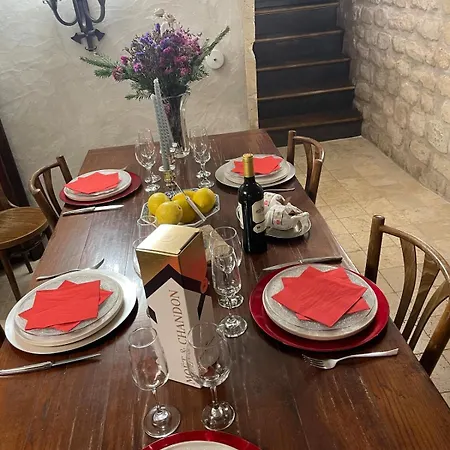 Aparthotel Marais Romantique Centre 4 4*