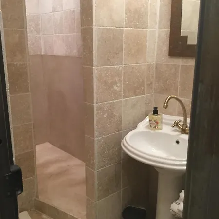 Aparthotel Marais Romantique Centre 4 4*