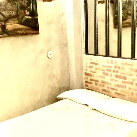 Aparthotel Marais Romantique Centre 4